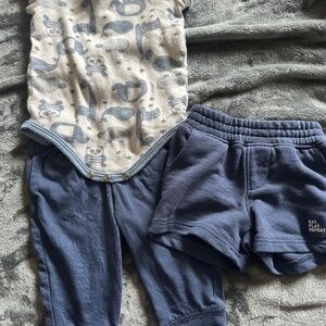 Baby boy outfit (0-3) Months, Garanimals